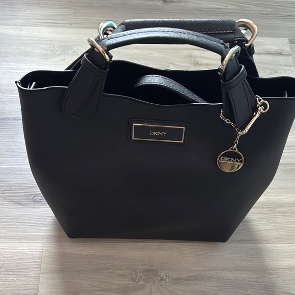 DKNY Black Handbag - Picture 2 of 9